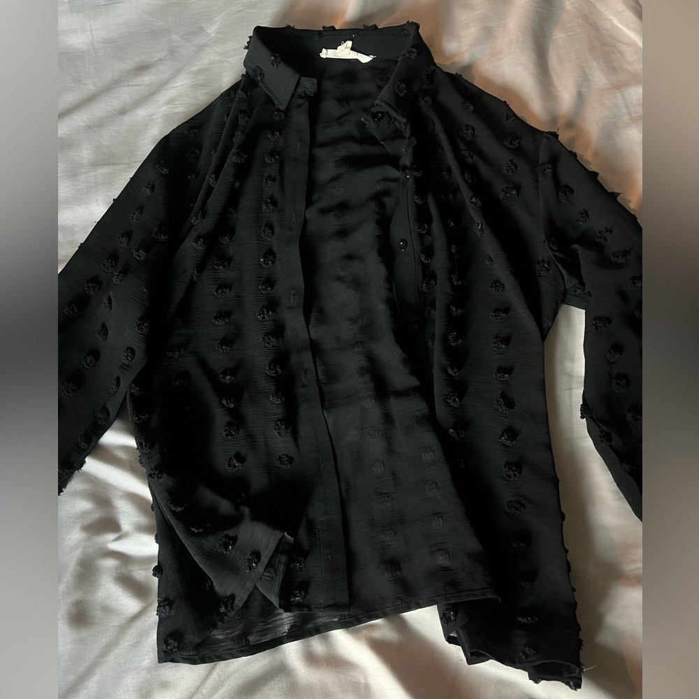 Mazik Elegant Black Textured Women's Top